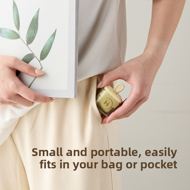 Cattuila™ Washable Portable Lint Remover for Clothing